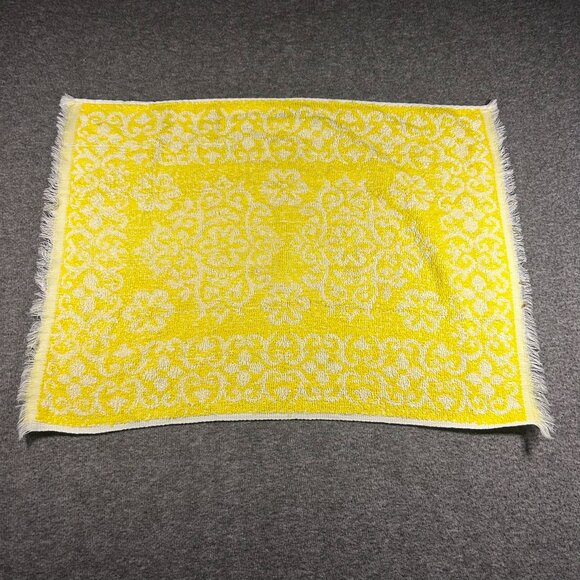 Vintage 60s 70s Floral Hand Towel Sunny Yellow White Cotton - Picture 1 of 11